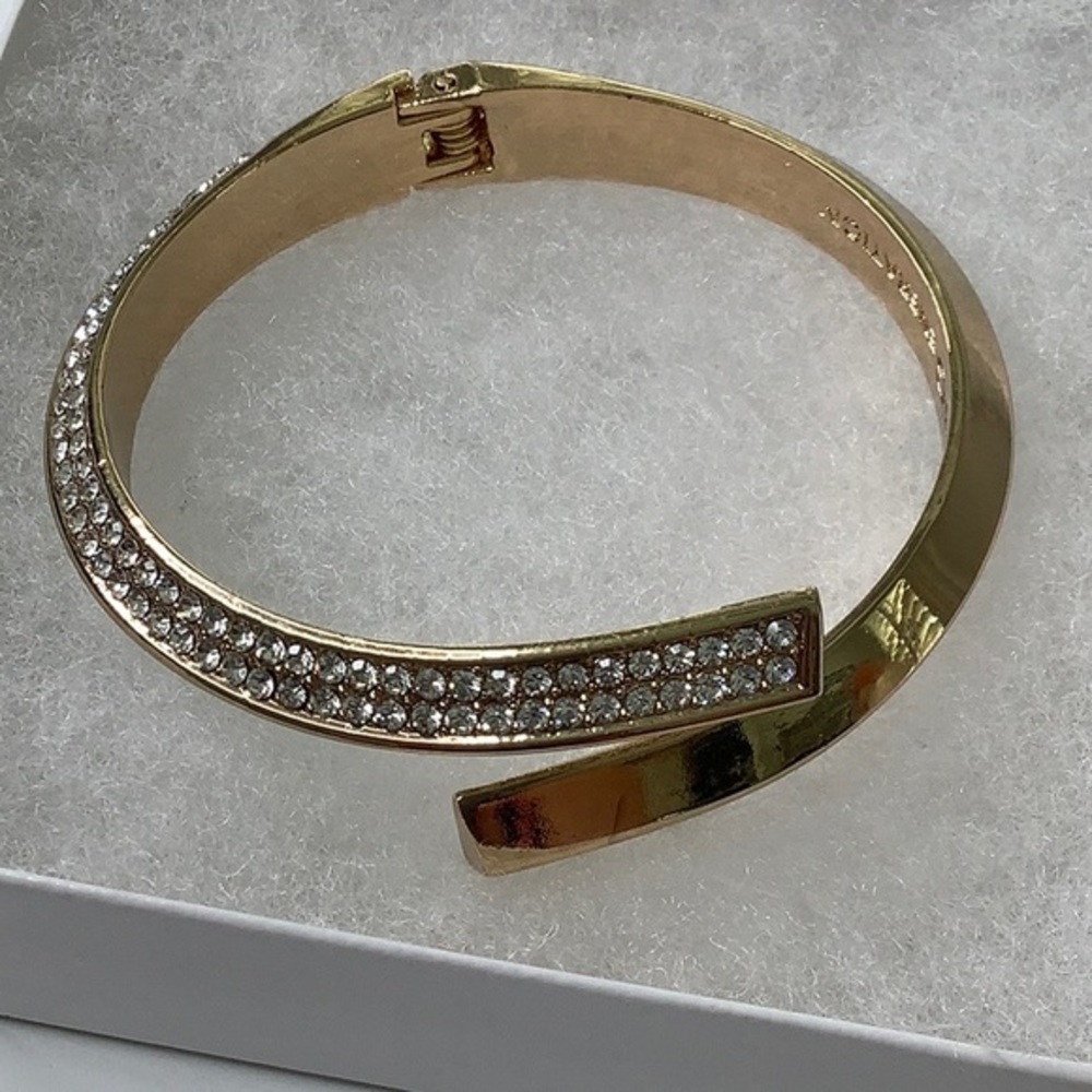 Bcbgeneration Crystals Hinge Cuff Bracelet Euc - image 6